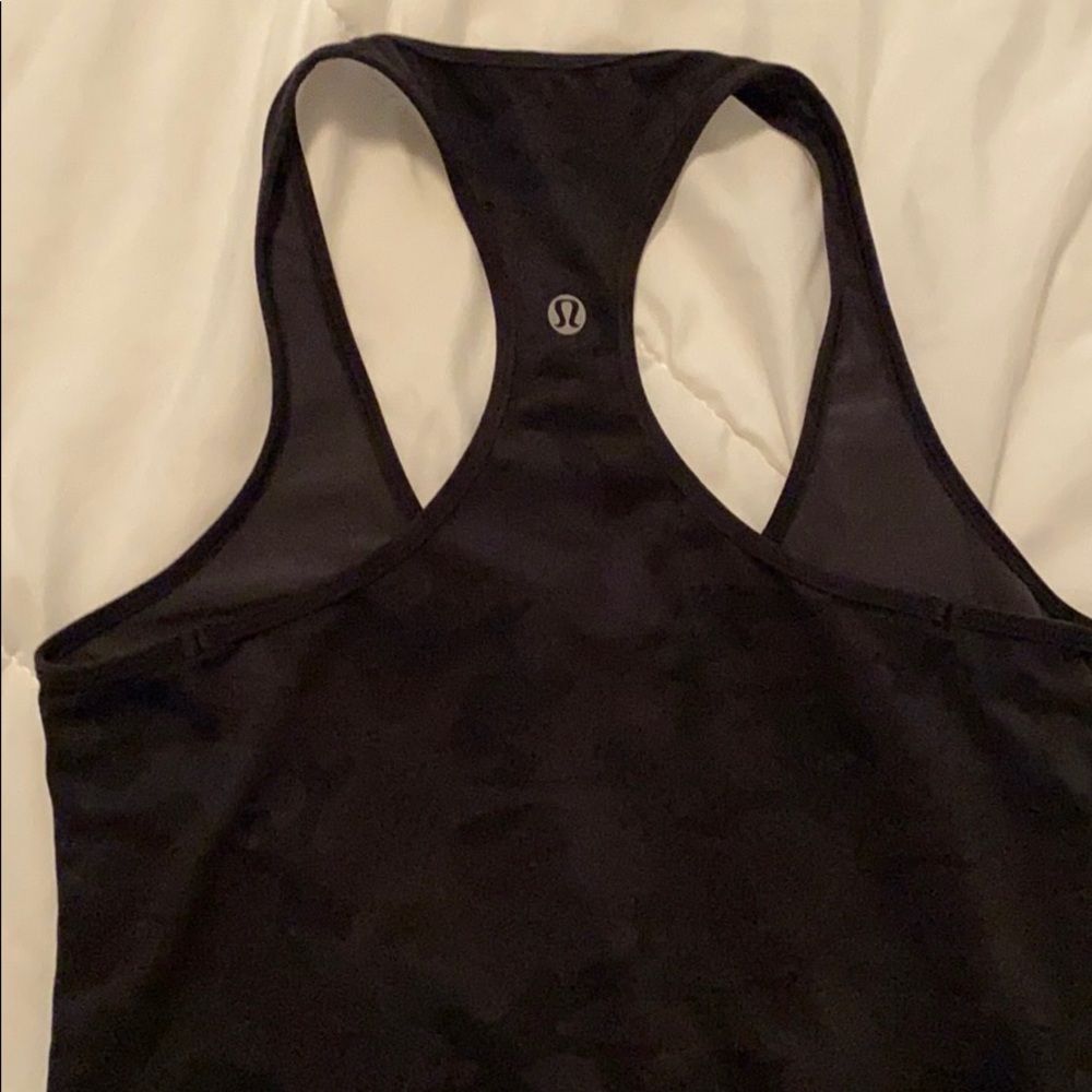 Lululemon tank
